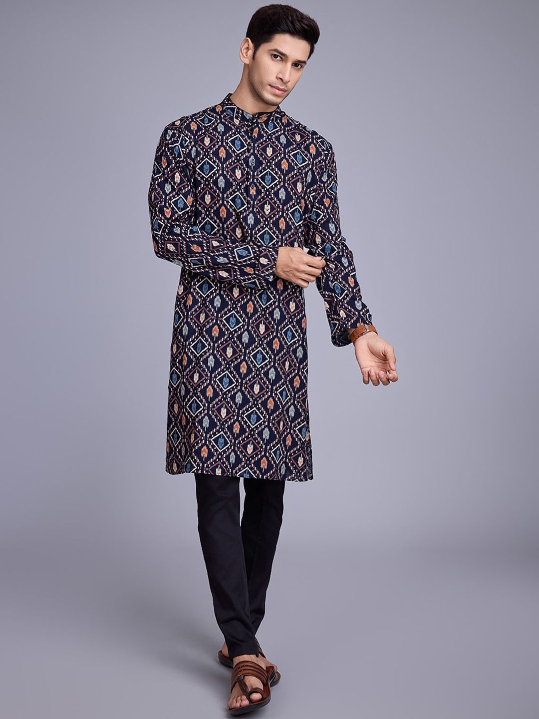 

SHUBHVASTRA Geometric Printed Band Collar Long Sleeves Straight Kurta, Navy blue