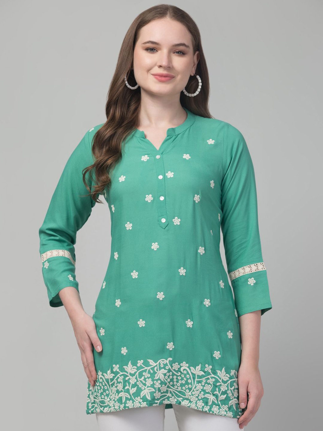 

Trend Level Women Floral Embroidered Kurti, Sea green