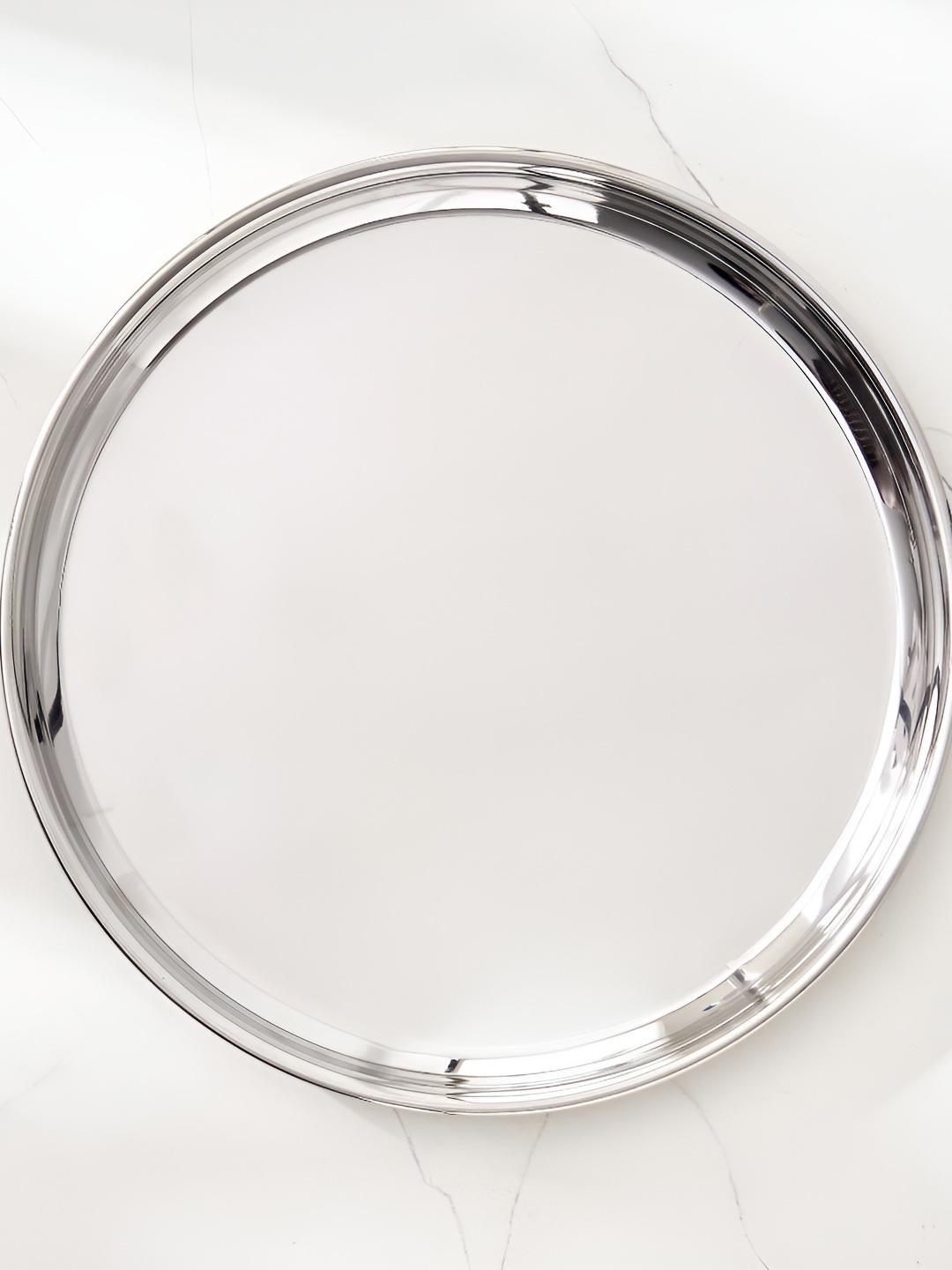 

Home Centre Silver-Toned 2024 1 Pieces Stainless Steel Plates