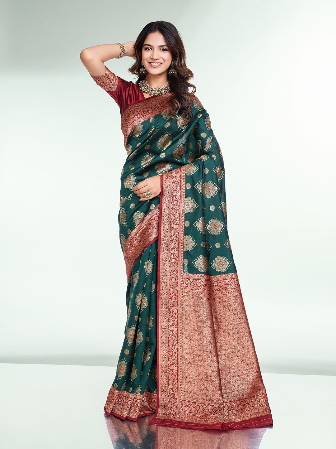 

RICH & ROMAN Woven Design Pure Silk Banarasi Saree, Green