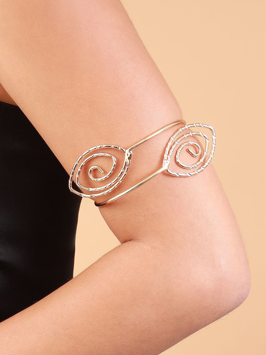 

SOHI Gold-Plated Swirl Statement Armlet Bracelet