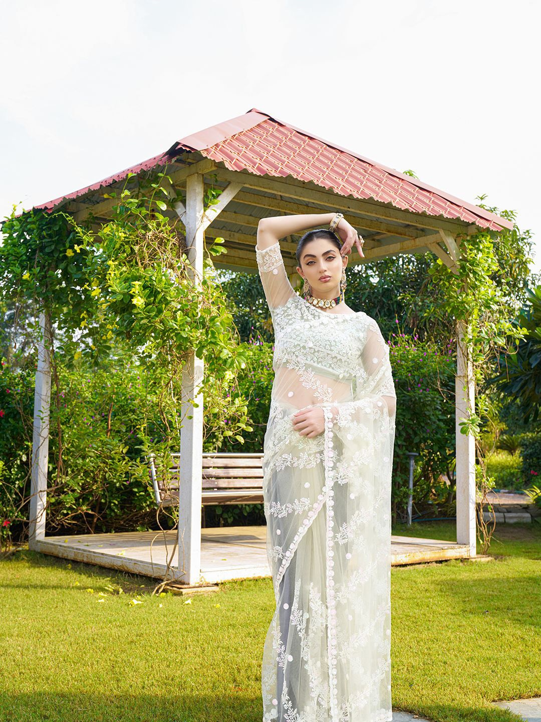 

Sanwariya Silk Net Embroidered Maheshwari Saree With Blouse Piece, Cream