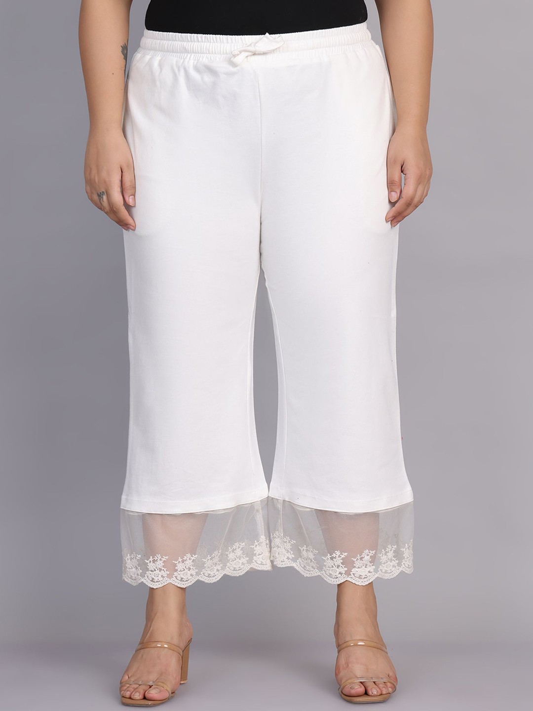 

Rute Women Mid-Rise Pure Cotton Lace Trim Trouser, White