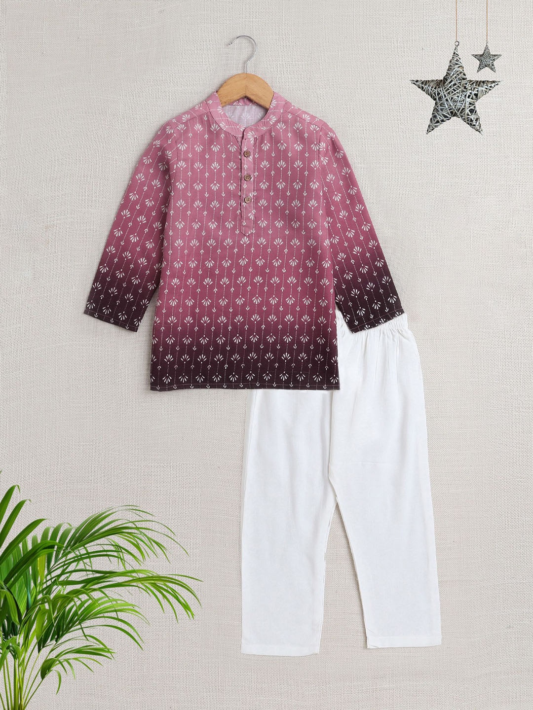 

The Magic Wand Boys Ethnic Motifs Printed Mandarin Collar Staright Kurta With Pyjamas, Pink