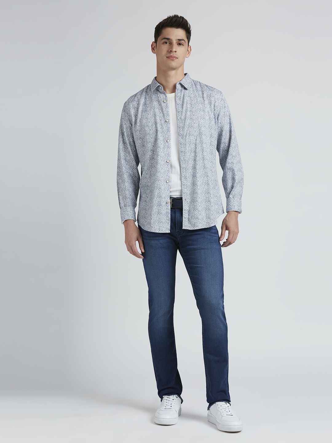 

Pepe Jeans Men Spread Collar Abstract Printed Cotton Casual Shirt, Grey