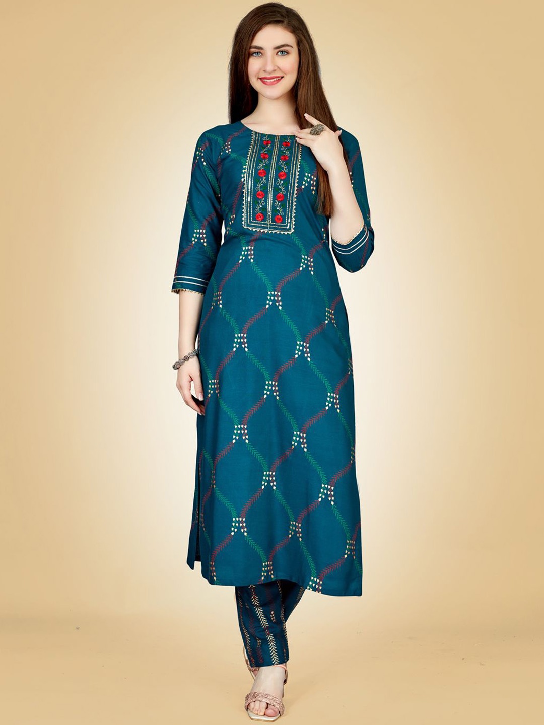 

HI FI NX Paisley Embroidered Straight Kurta With Churidar, Navy blue