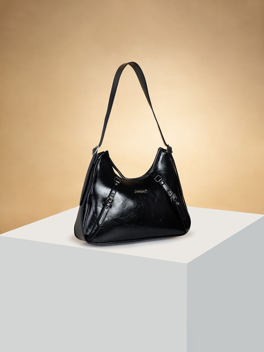 

Forever Glam by Pantaloons Women Solid Structured Shoulder Bag, Black
