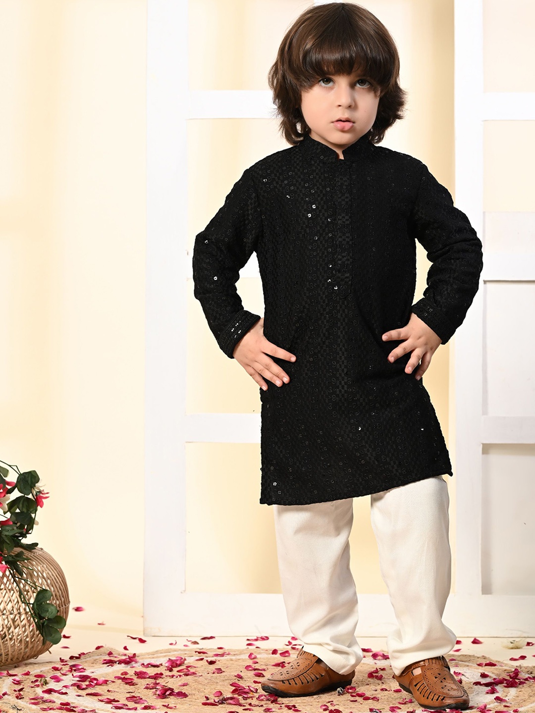 

Muffin Shuffin Boys Ethnic Motifs Embroidered Sequinned Kurta with Trousers, Black