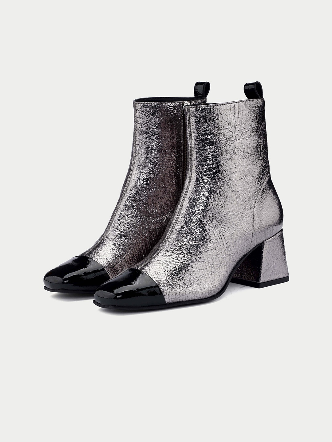 

Oroh Women Leather Block Heel Regular Boots, Silver