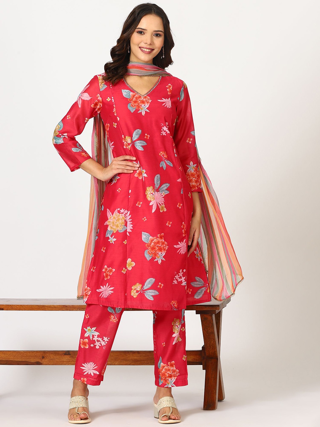 

W Women Floral Printed Regular Kurta with Trousers & With Dupatta, Pink