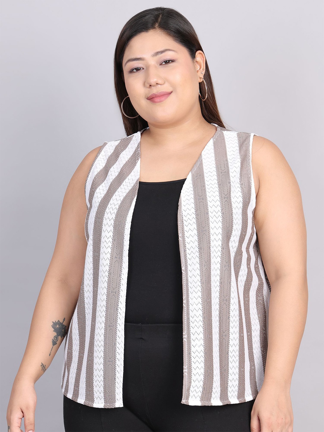 

Rute Plus Size Striped Pure Cotton Open Front Shrug, Cream