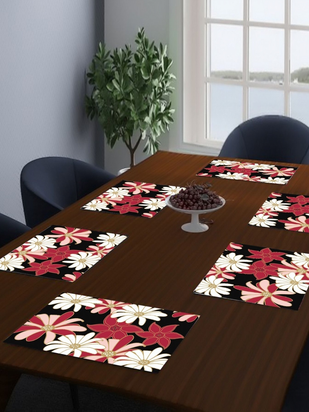 

LooMantha 6-Pcs Red & White Rectangle Floral Printed Table Placemats