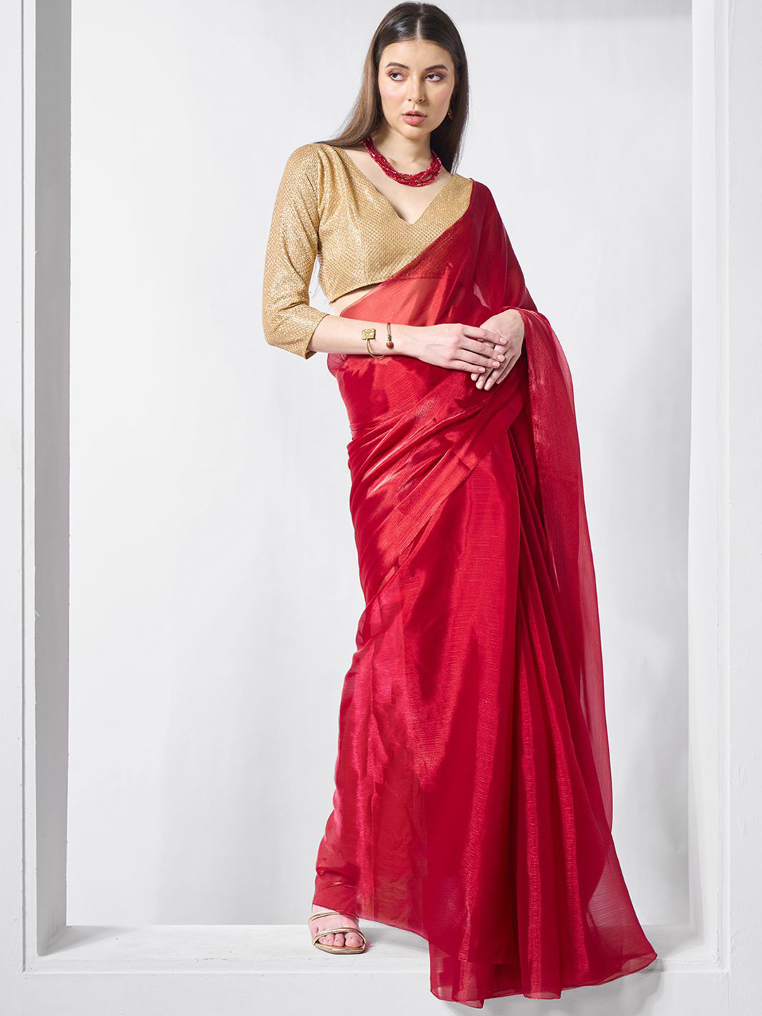 

Kalista Solid Organza Ready to Wear Saree, Red