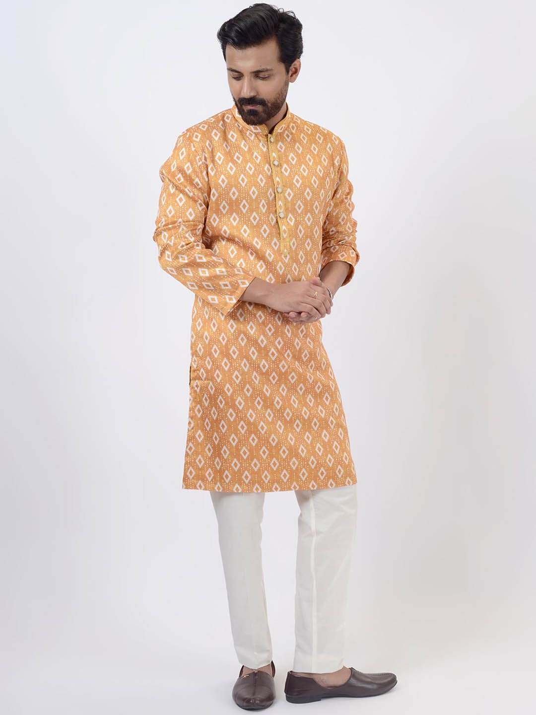 

azania Geometric Ikat Printed Thread Work Mandarin Collar Straight Kurta with Pyjamas, Mustard