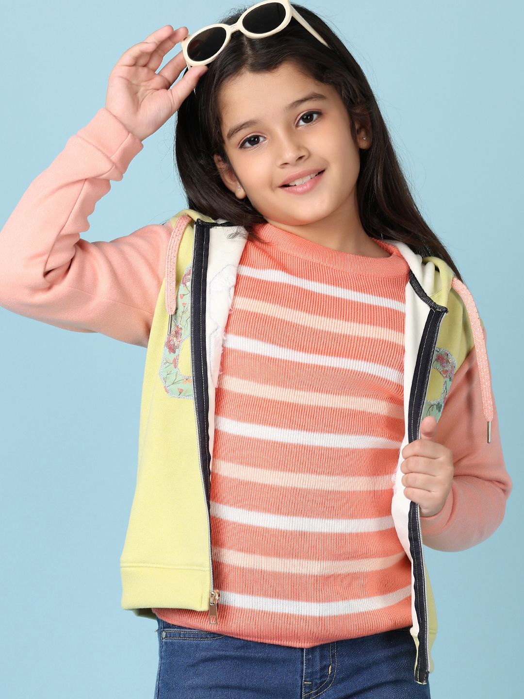 

V-Mart Girls Graphic Printed Hooded Sweatshirt, Green