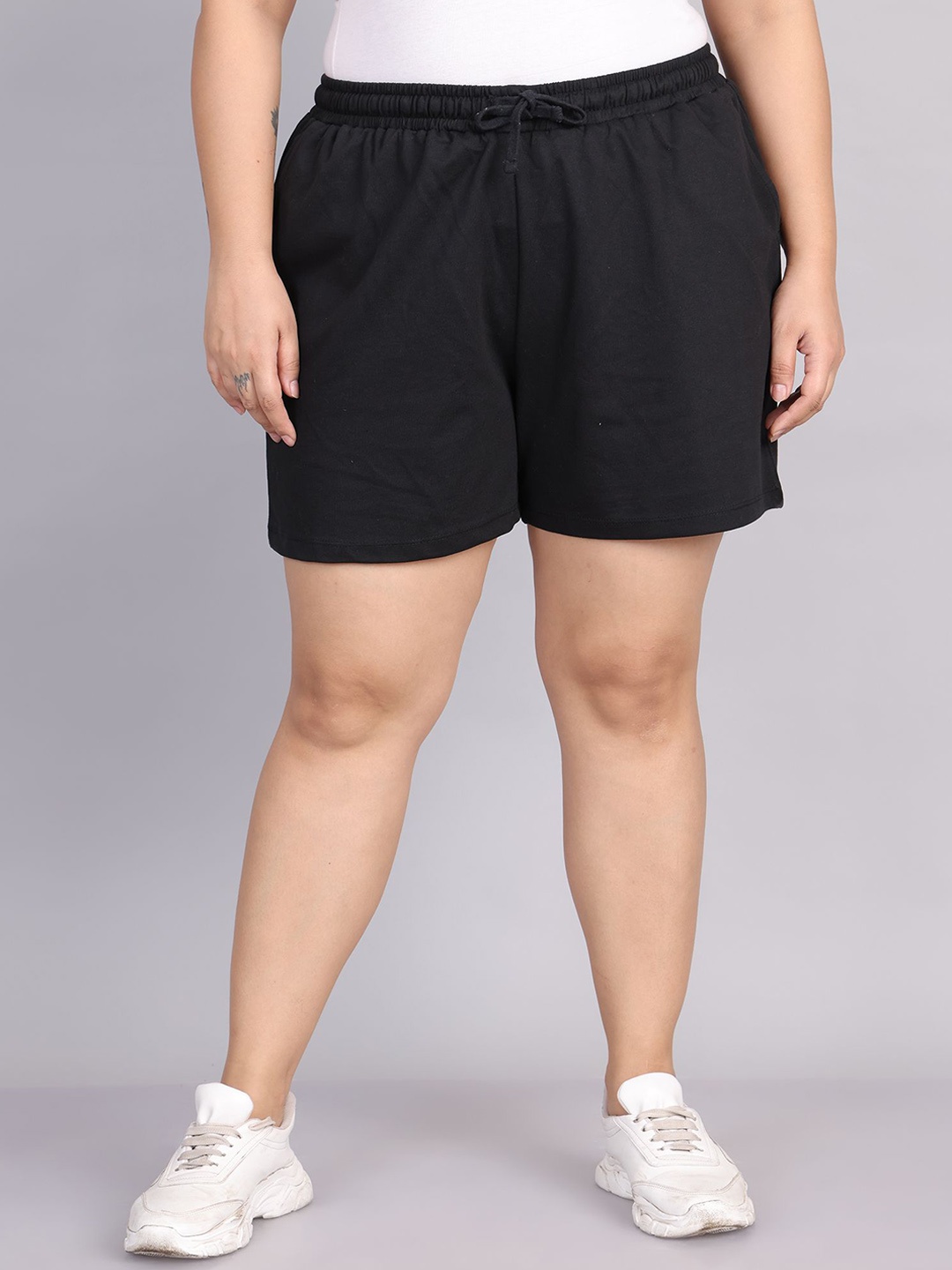 

Rute Plus Size Women Solid Pure Cotton Shorts, Black