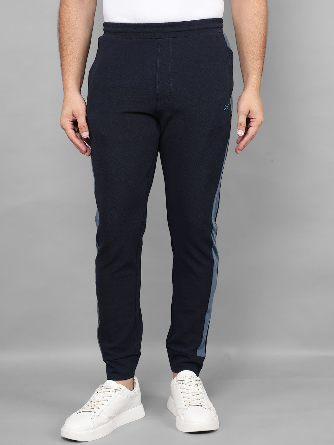 

Force NXT Men Regular Fit Mid Rise Joggers, Navy blue