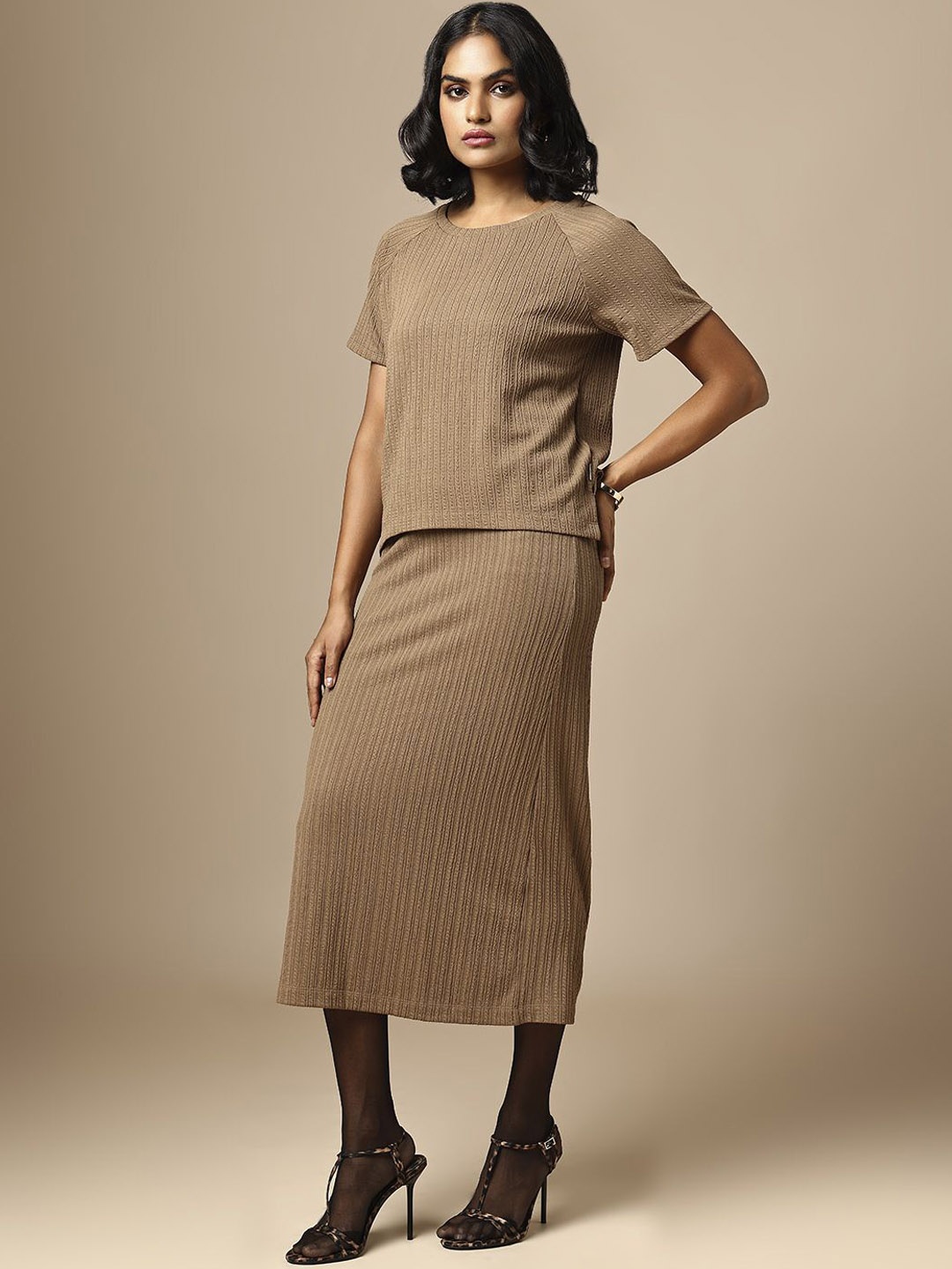 

Chemistry Textured Round Neck T-shirt With Skirt Co-Ords, Tan