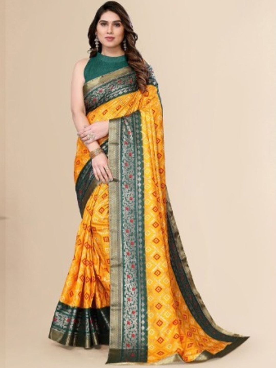 

Rujave Bandhani Pure Crepe Designer Bandhani Saree, Yellow