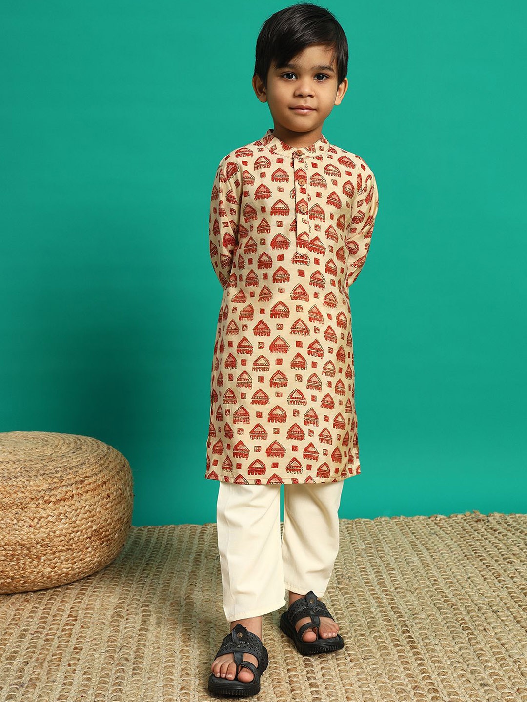 

Readiprint Boys Floral Printed Pure Silk Straight Kurta With Pyjama, Brown