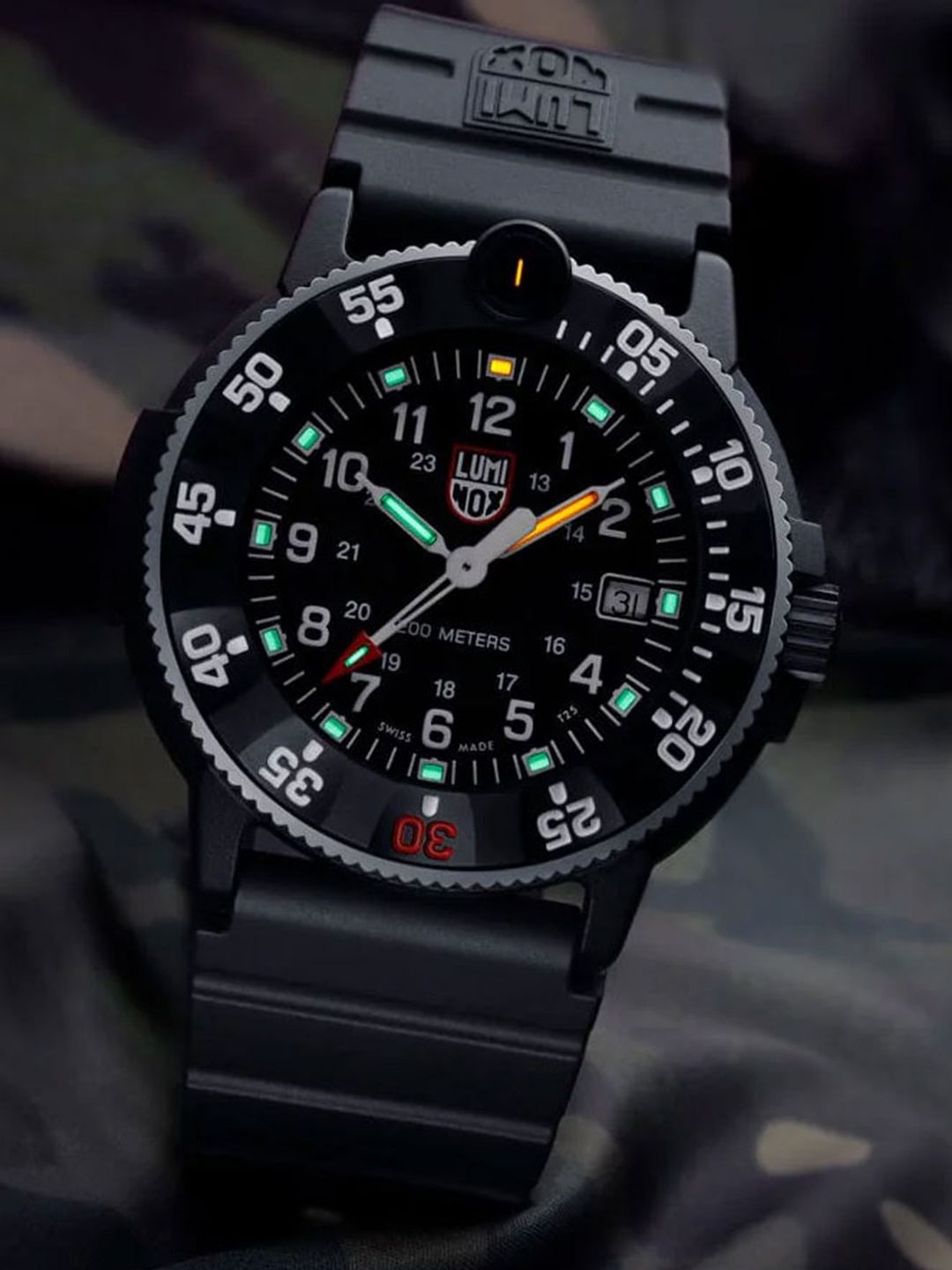 

Luminox Men Dial & Stainless Steel Bracelet Analogue Multi Function Watch XS.3001.H.SET, Black