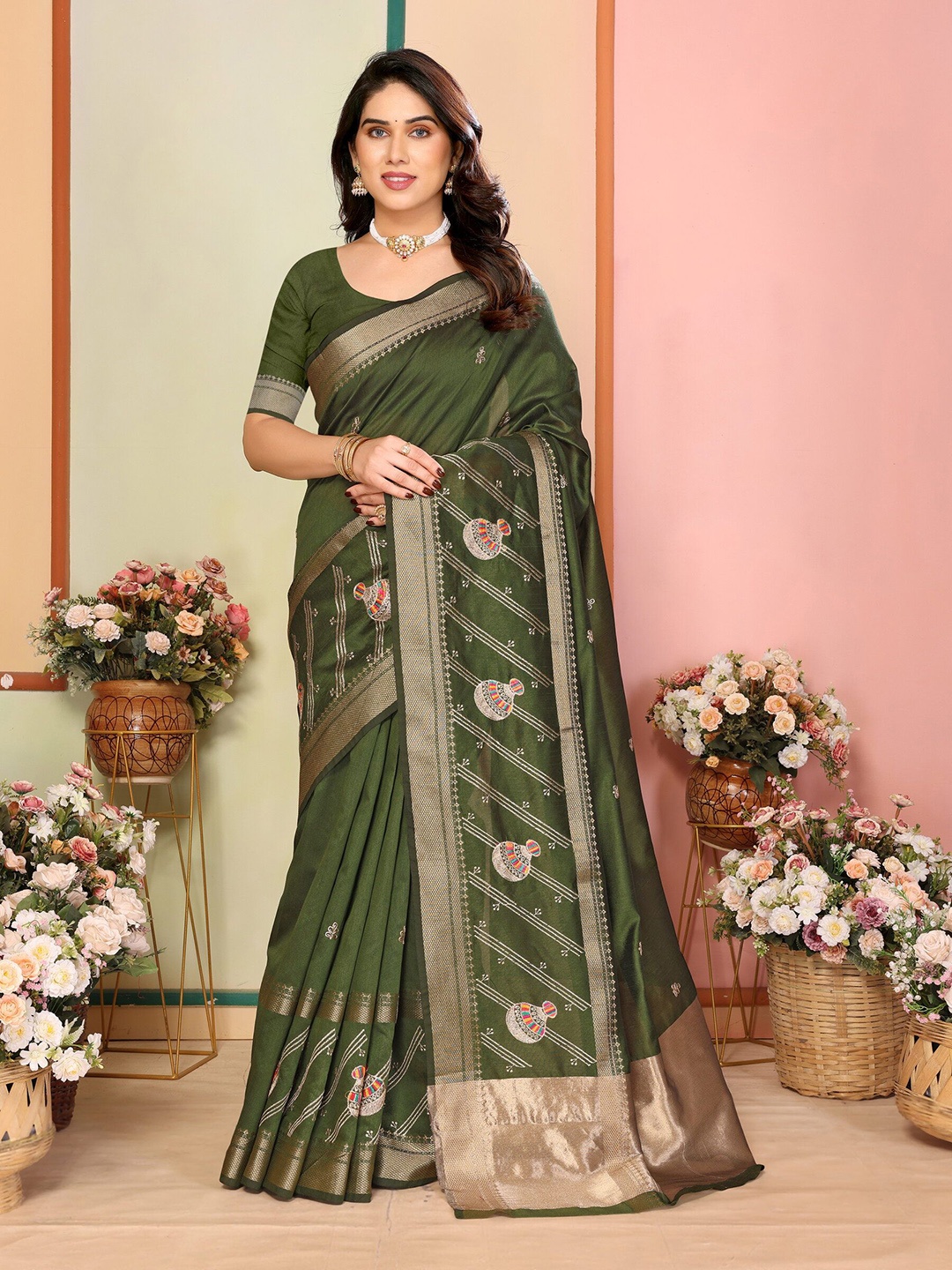 

Sidhidata Woven Design Zari Kanjeevaram Saree, Green