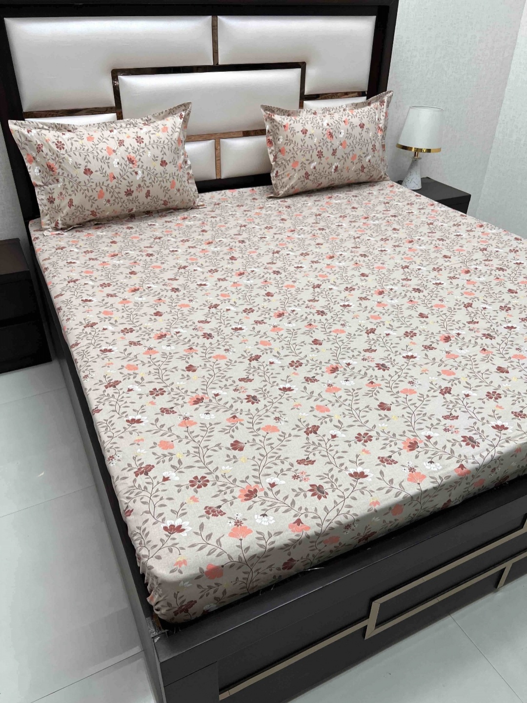 

Pure Decor Brown & Grey Floral Pure Cotton 300 TC King Bedsheet Set 2.73 m x 3.04 m