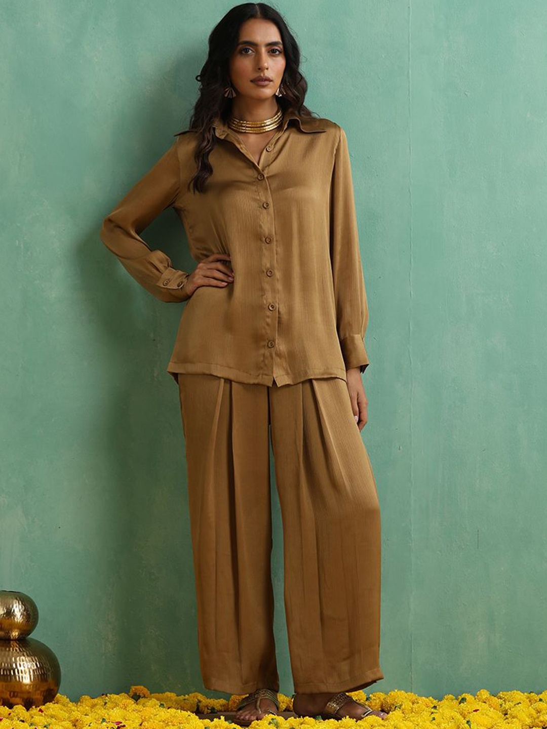 

indy Raaga Three-Quarter Sleeves Shirt With Palazzo, Gold