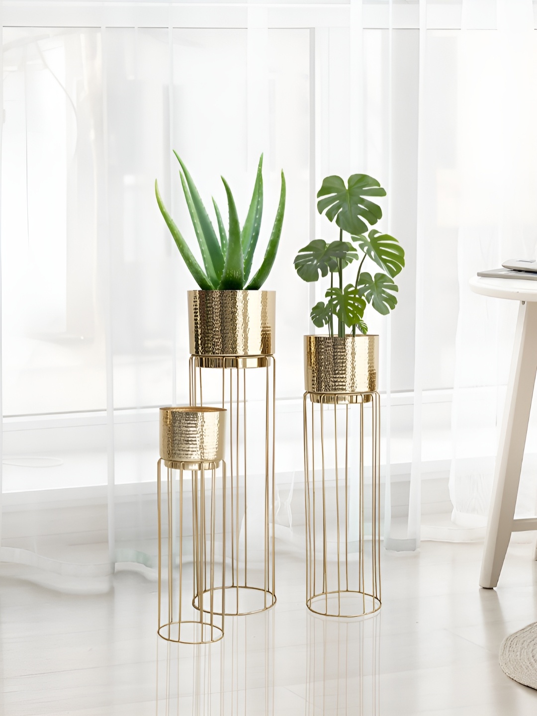

BEHOMA Set Of 3 Gold Toned Hammered Metal Floor Planters With Stand