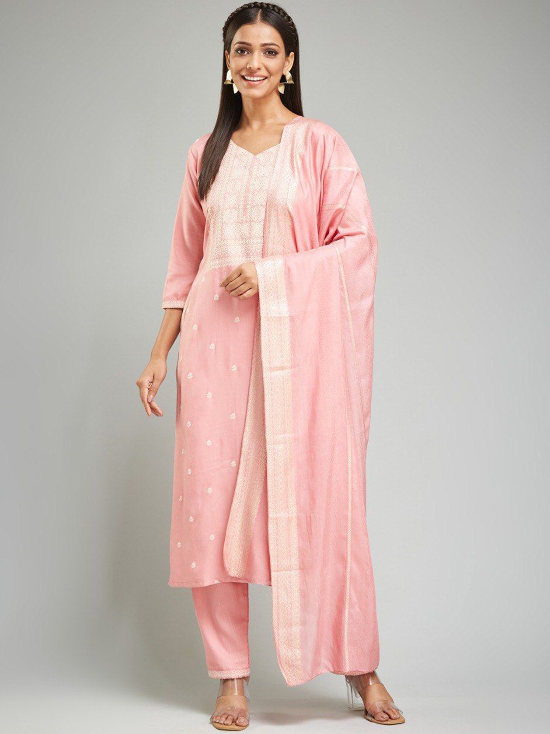 

APNISHA Floral Printed Regular Chanderi Silk Straight Kurta with Trousers & Dupatta, Peach
