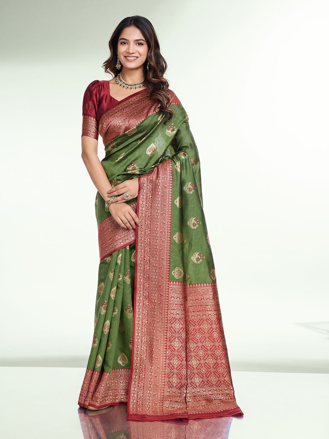 

RICH & ROMAN Woven Design Zari Pure Silk Banarasi Saree, Green