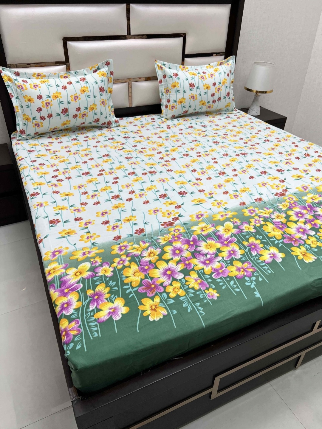 

Pure Decor Queen Size Double Bedsheet With 2 Pillow Covers 2.28m X 2.54m, White