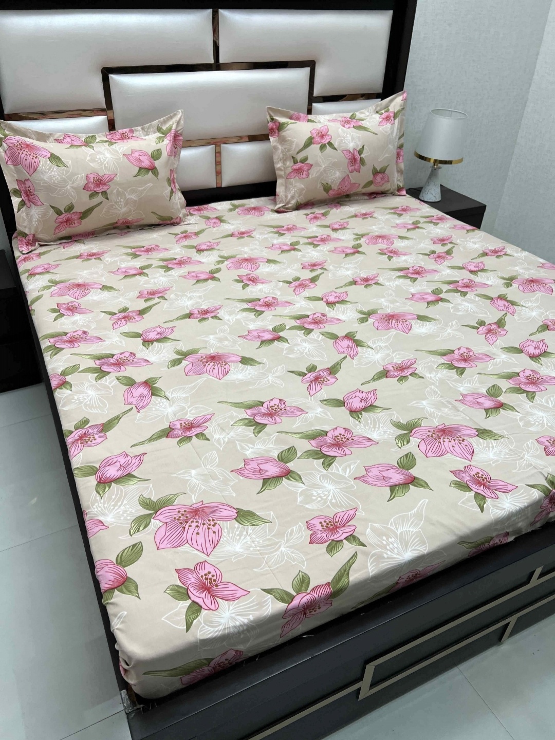 

Pure Decor Pink & Green Floral Microfiber 350 TC Queen Bedsheet Set 2.28 m x 2.52 m