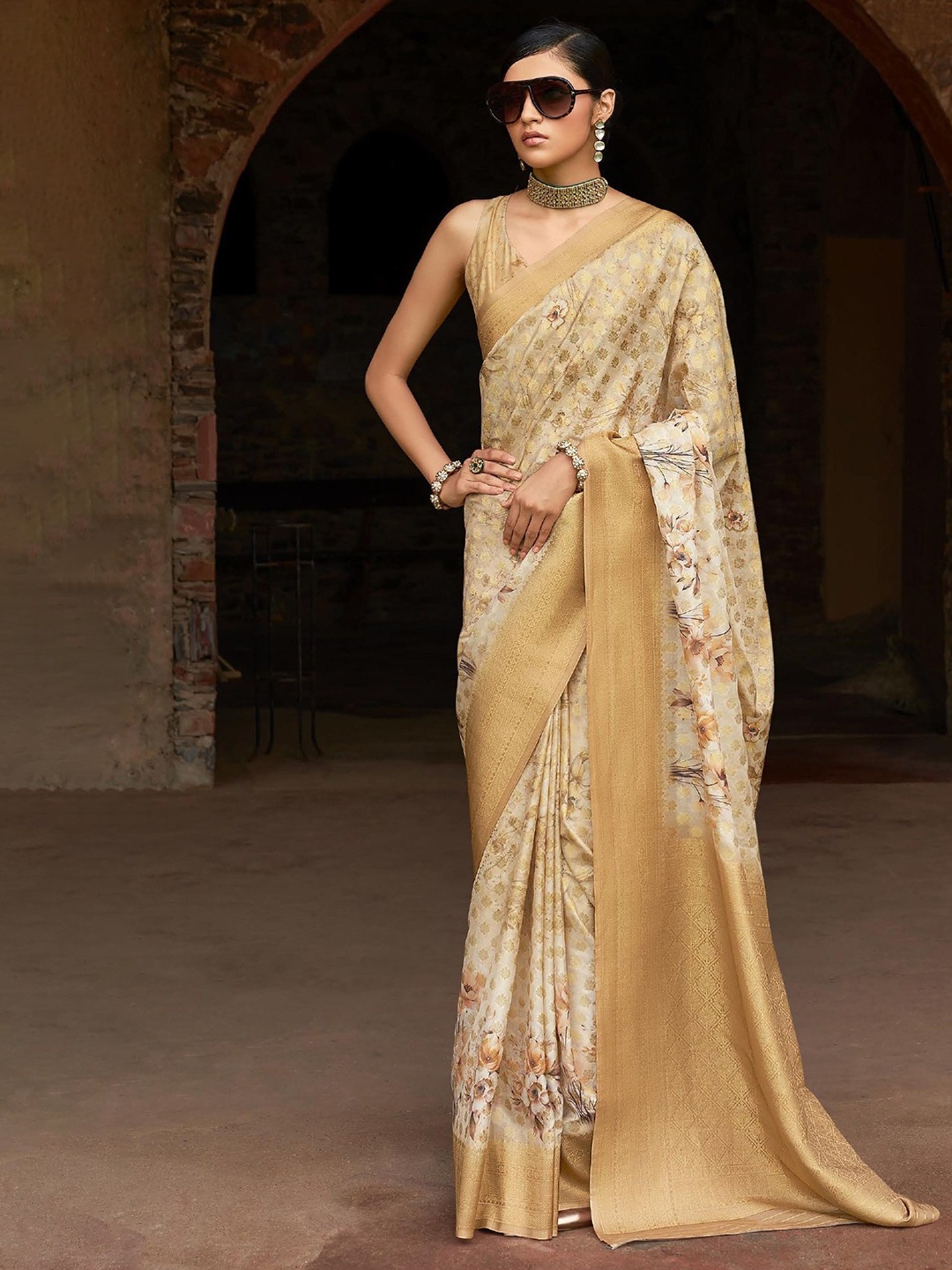 

MAHALASA Woven Design Pure Silk Designer Banarasi Saree, Beige