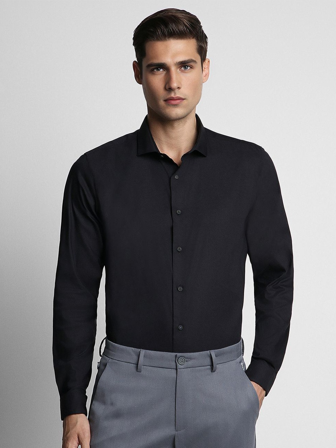 

Louis Philippe Sport Men Slim Fit Opaque Casual Shirt, Black