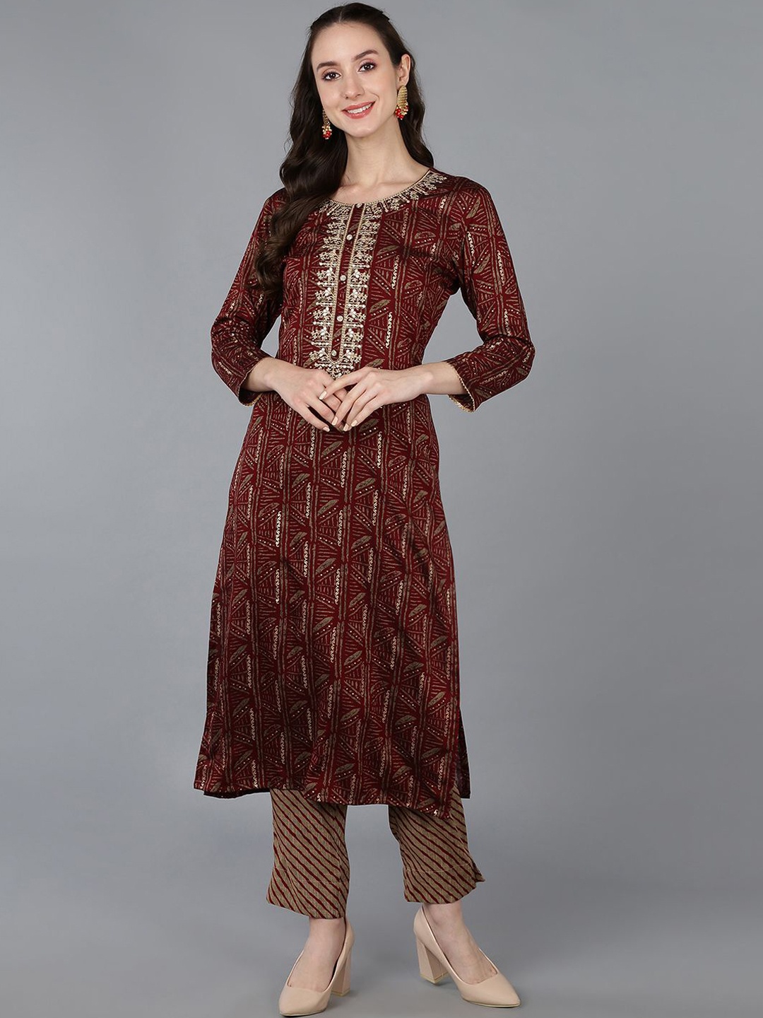 

KALINI Ethnic Motifs Printed Sequinned Round Neck Straight Kurta, Maroon