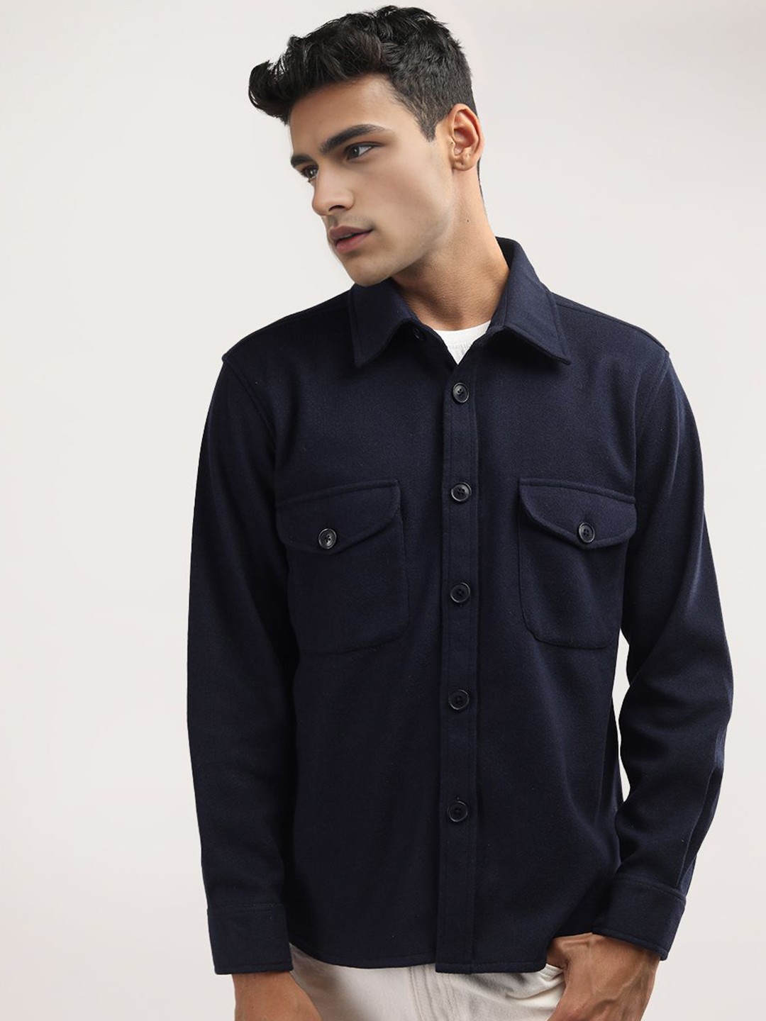 

The Roadster Lifestyle Co Spread Collar Long Sleeve Woolen Shacket, Navy blue