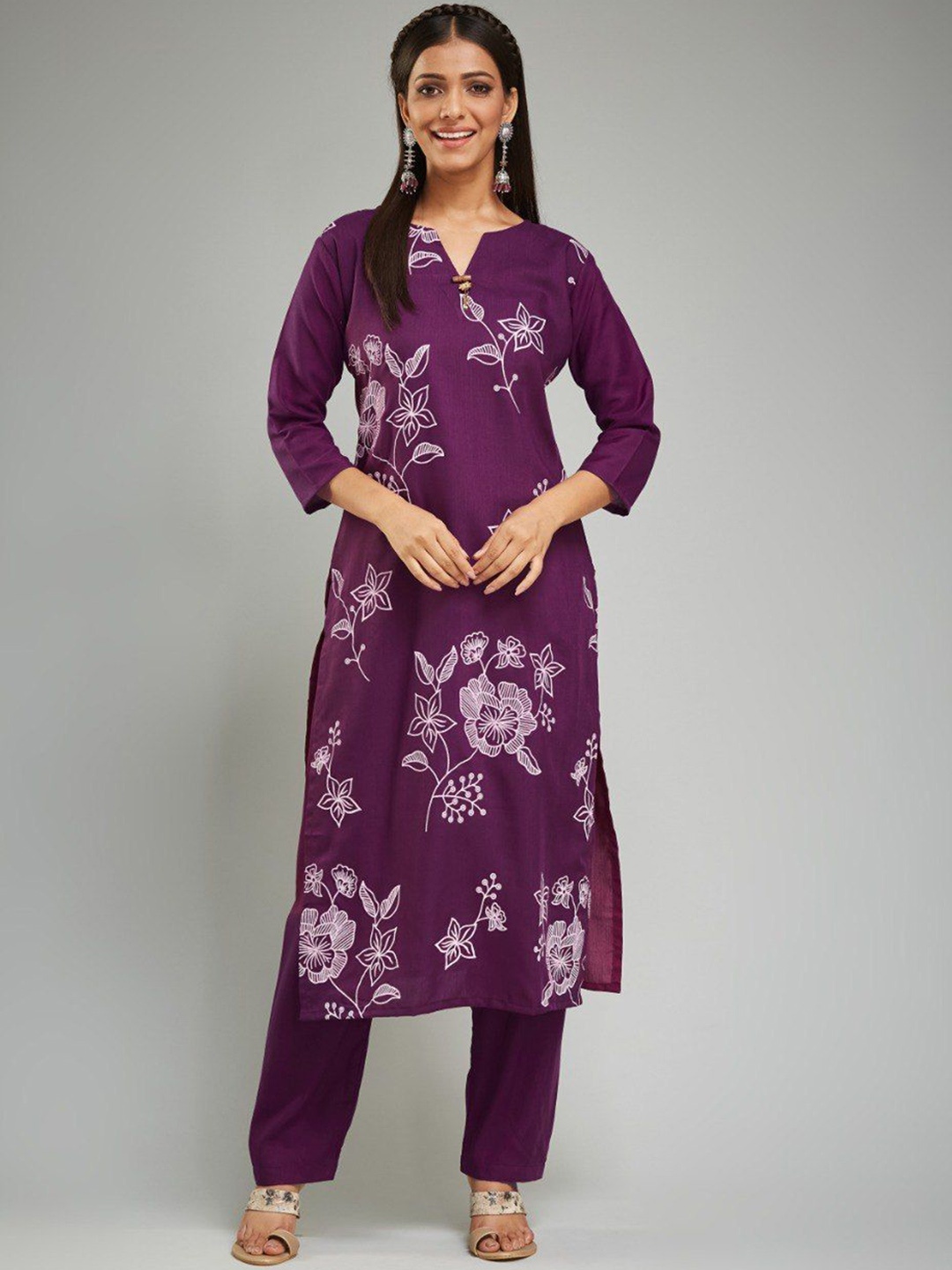

LADY SHOPI Floral Printed V-Neck Chanderi Silk Straight Kurta With Trouser, Purple