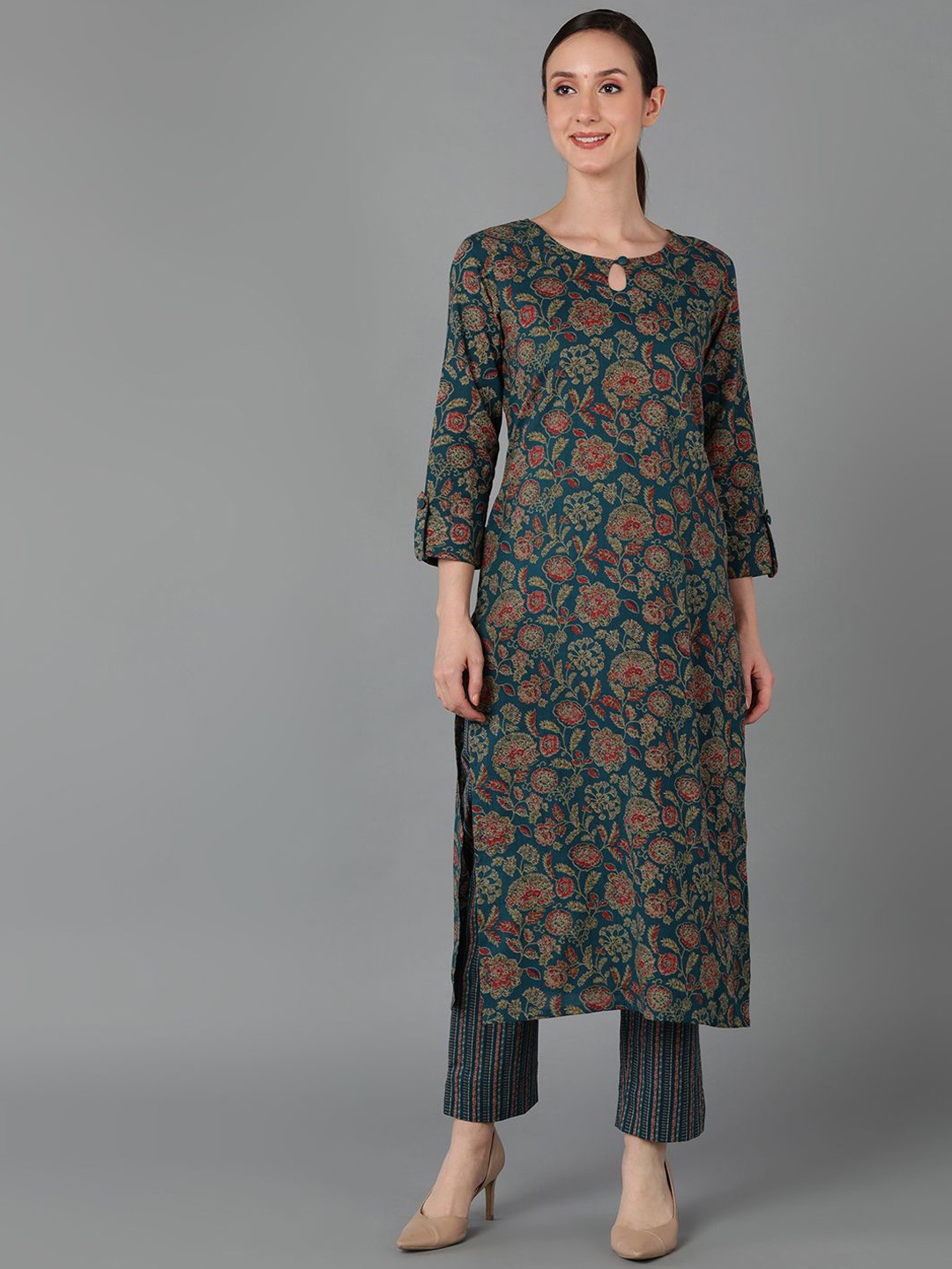 

KALINI Floral Printed Keyhole Neck Pure Cotton Straight Kurta, Green