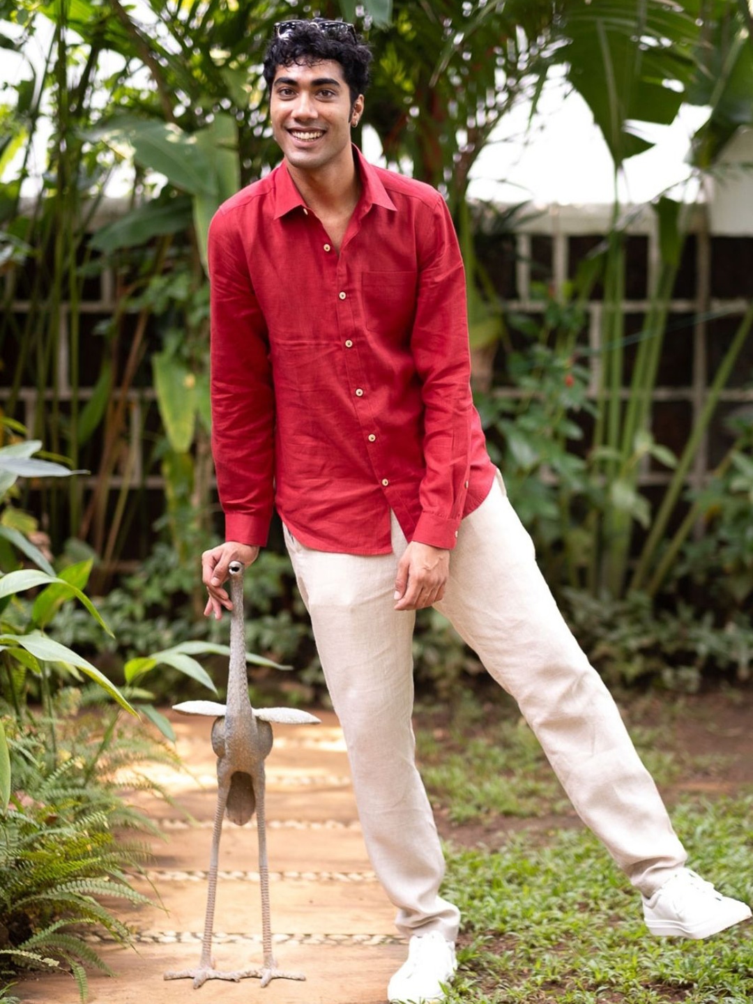 

Creatures of Habit Men Linen Shirt, Red