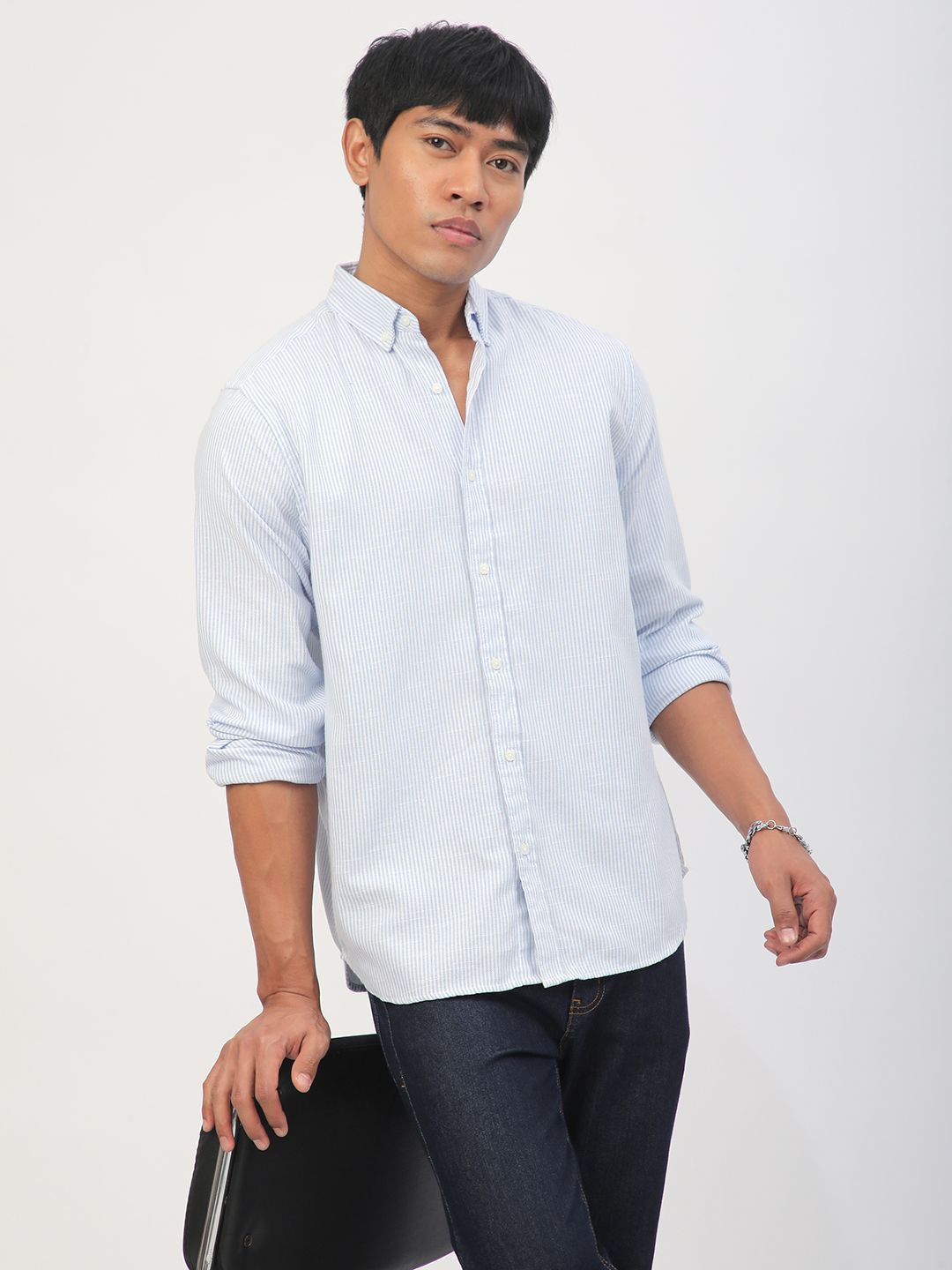 

R&B Men Standard Button-Down Collar Vertical Striped Slim Fit Casual Shirt, Blue