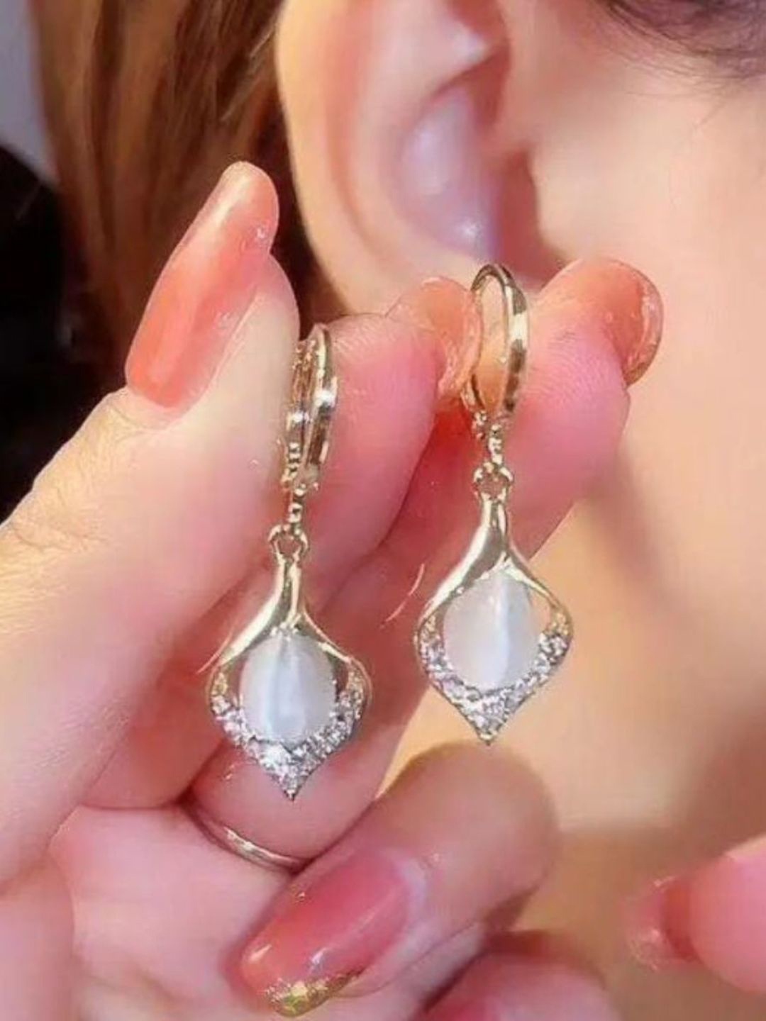 

CareDone Earrings, Gold