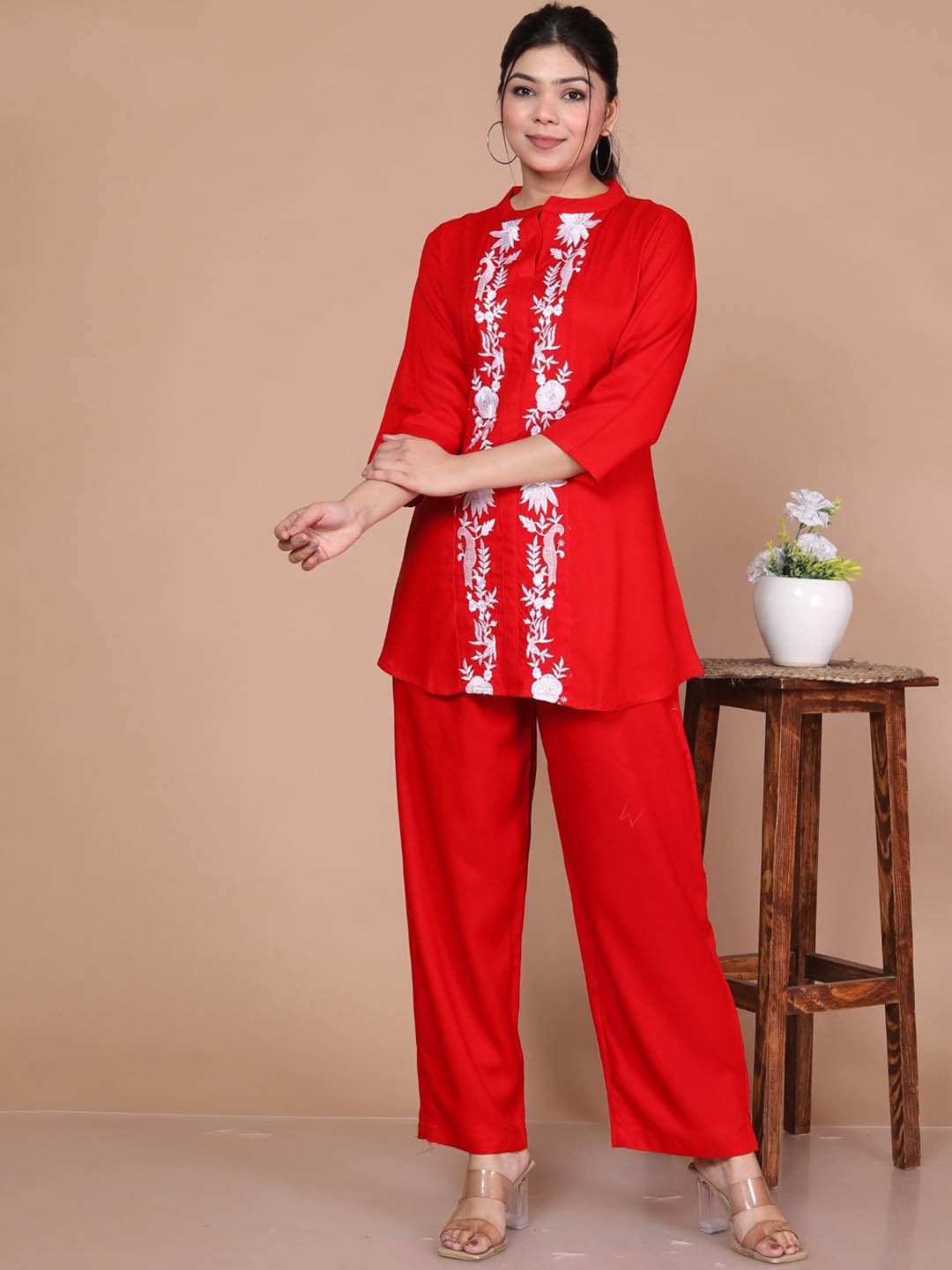 

ANTU KURTIES Women Floral Embroidered Regular Thread Work Kurti with Trousers, Red