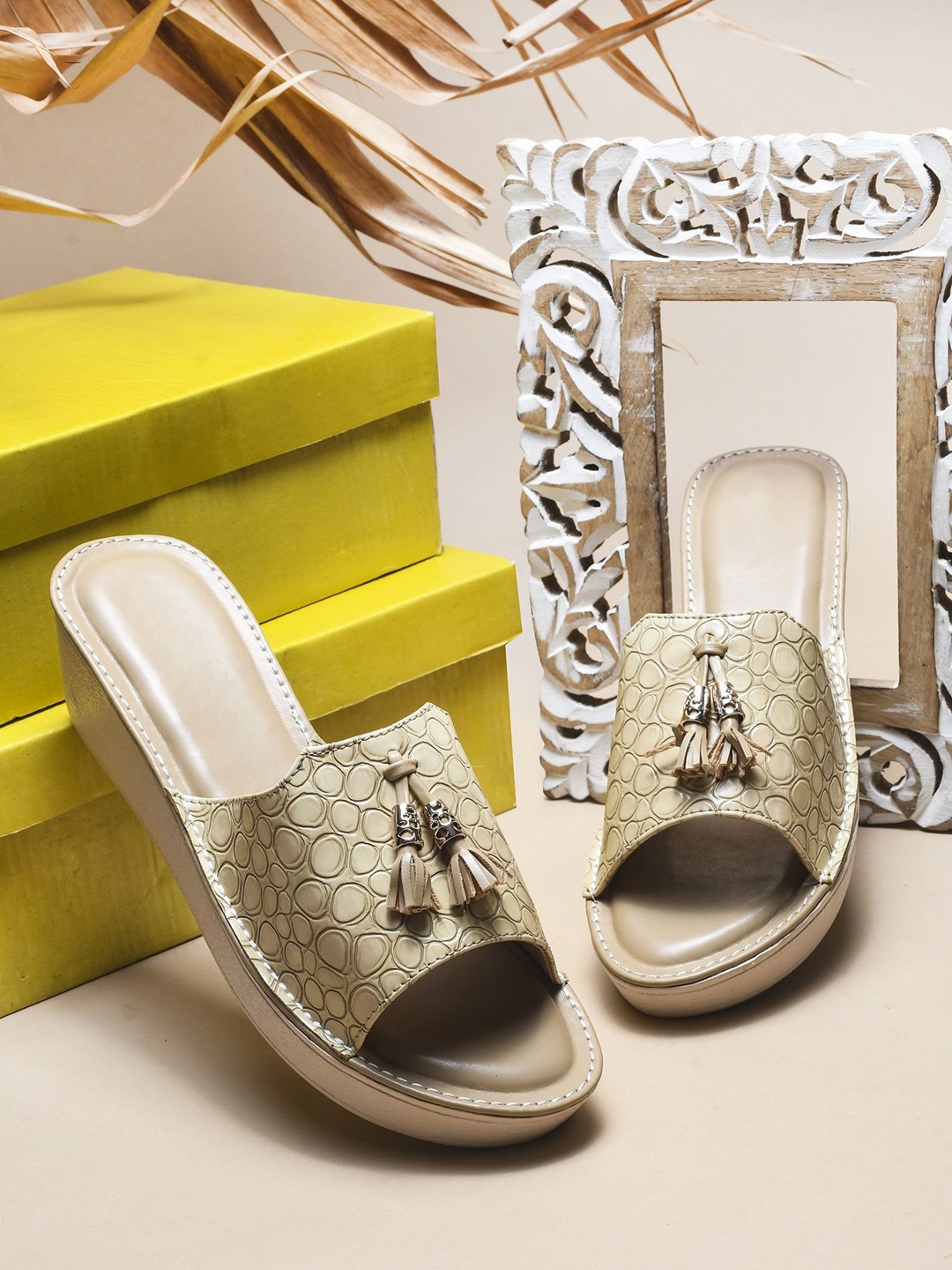 

Try Me Women Textured Platform Heels Sandals With Tassels, Beige