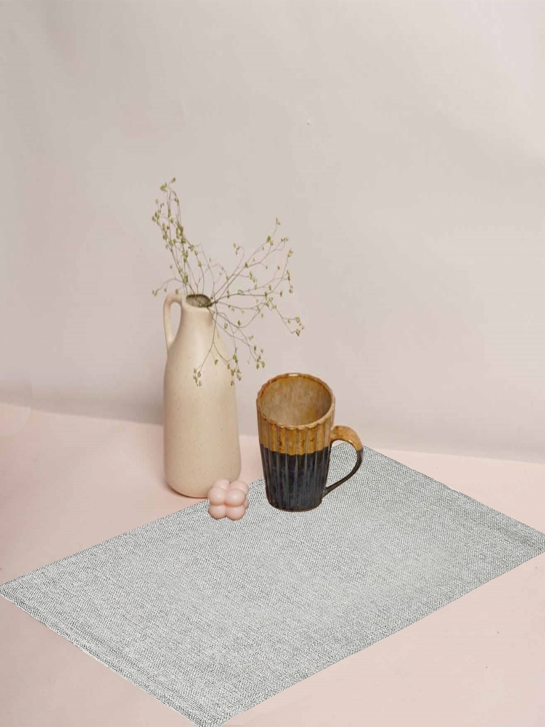 

Lushomes Grey 6 Pieces Jute Textured Table Placemats