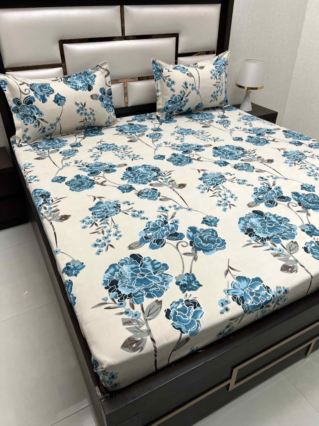 

Pure Decor Queen Size Double Bedsheet With 2 Pillow Covers 2.28m X 2.54m, Blue