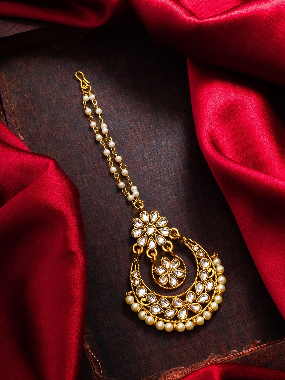 

aadita Gold-Plated Kundan Studded Maang Tikka