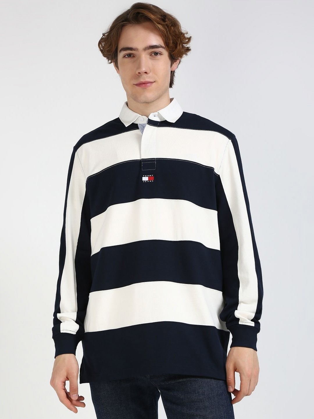 

Tommy Hilfiger Men Colourblocked Round Neck Cotton T-shirt, Blue