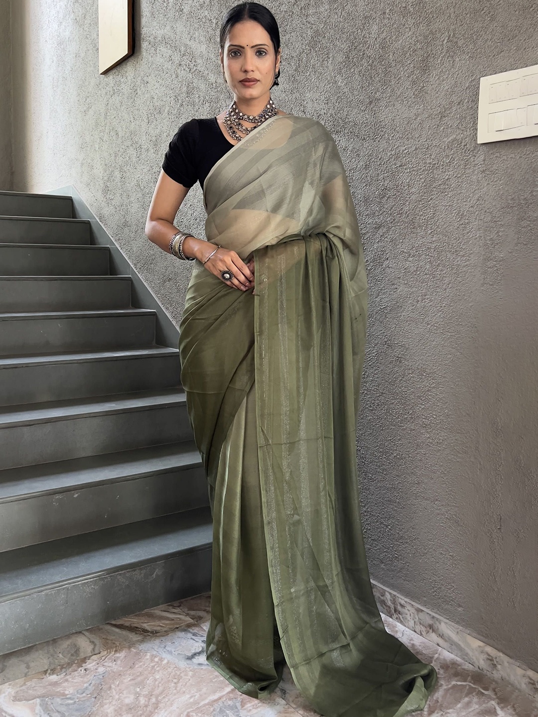 

V3 FASHION STUDIO Striped Pure Chiffon Ready to Wear Jamdani Saree, Green