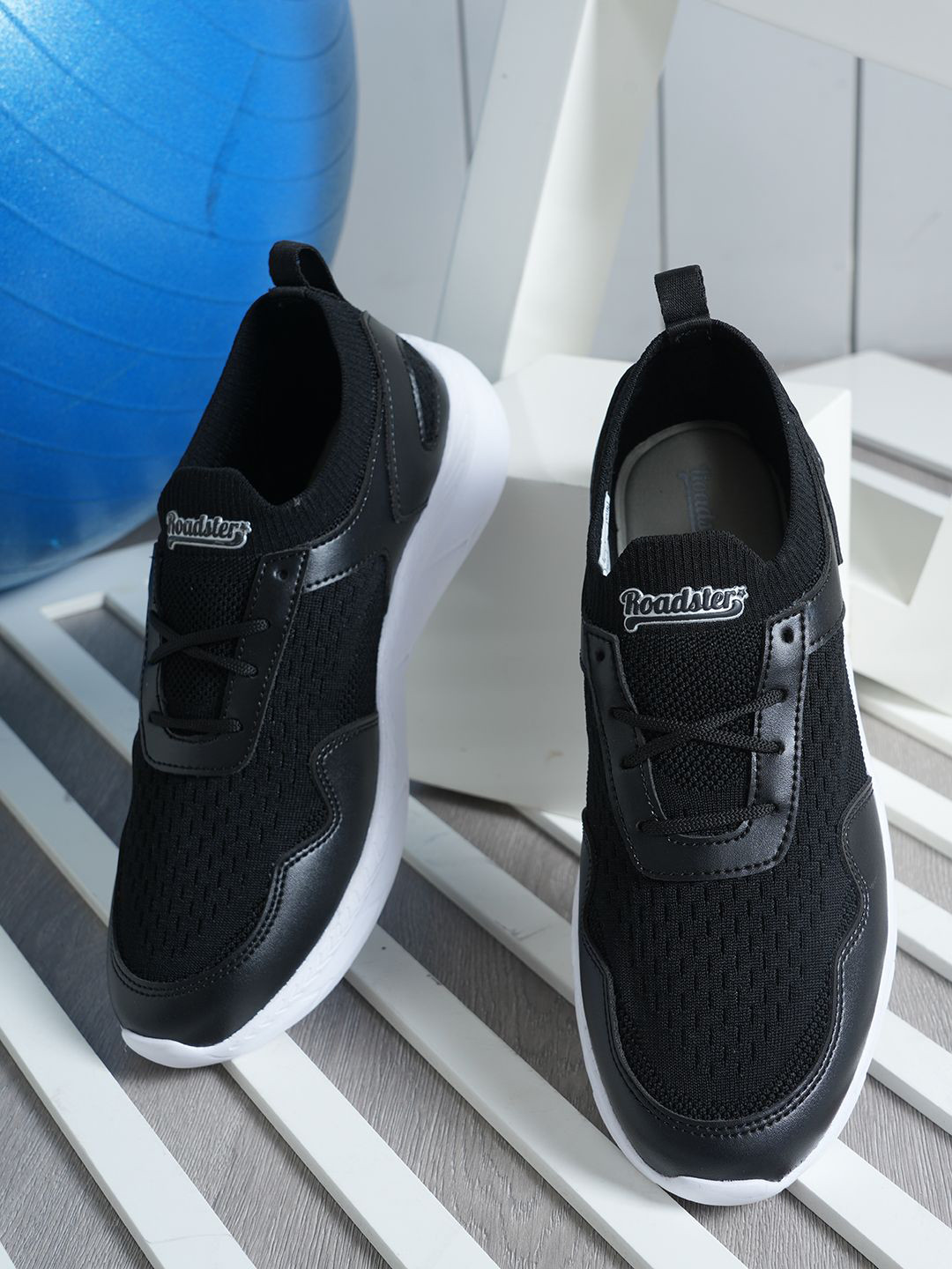 

The Roadster Lifestyle Co Men Slip-On Sports Shoes, Black